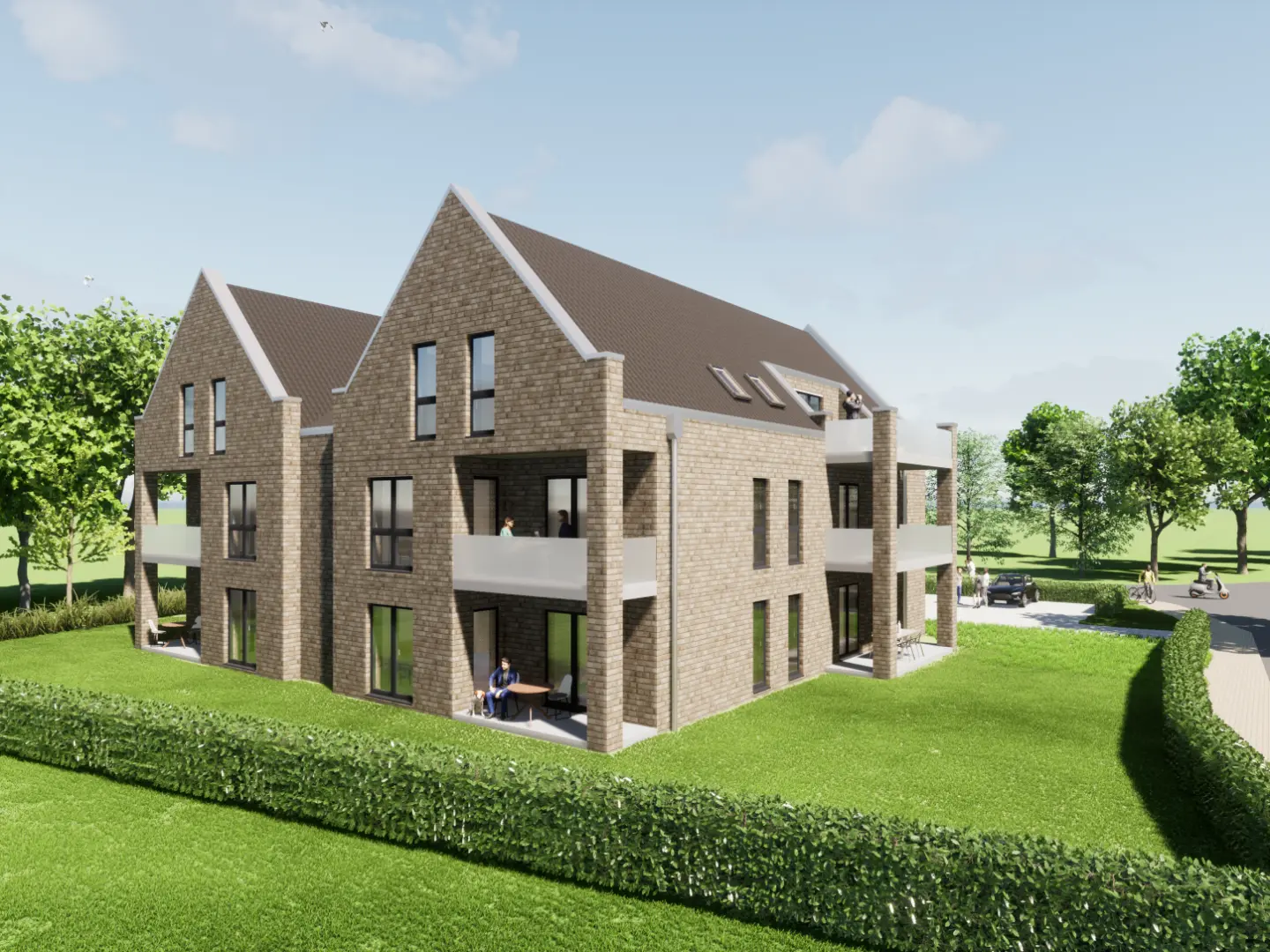 Ein modernes, zweistöckiges Wohnhaus aus Backstein mit großen Fenstern und Balkonen, umgeben von gepflegten Hecken und grünen Bäumen unter einem teilweise bewölkten Himmel.